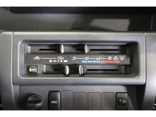 DAIHATSU HIJET truck 4WD 2016