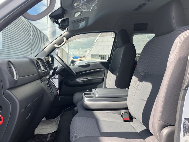 NISSAN CARAVAN van 4WD 2024