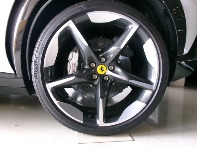 FERRARI FERRARI Purosangue 2024