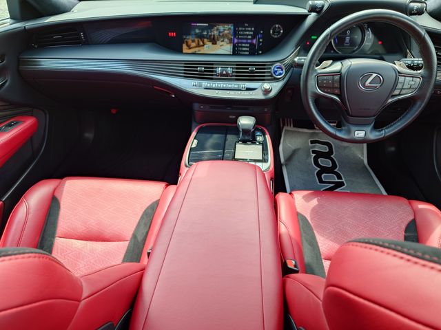 TOYOTA LEXUS LS500h 4WD 2018