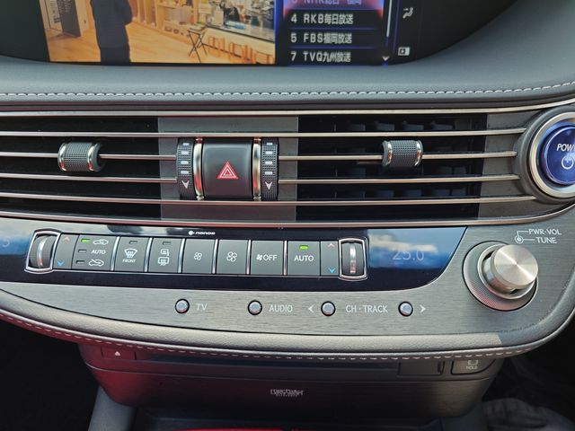 TOYOTA LEXUS LS500h 4WD 2018