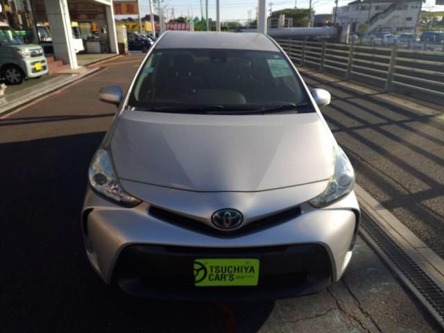 TOYOTA PRIUS Alpha 2019