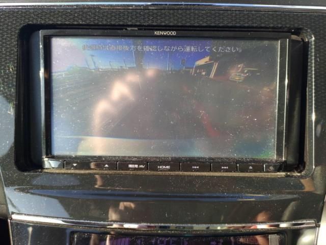 TOYOTA PRIUS Alpha 2019