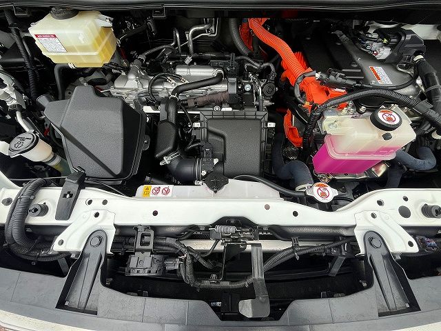 TOYOTA NOAH HYBRID 2020