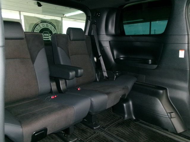 TOYOTA ALPHARD 4WD 2021