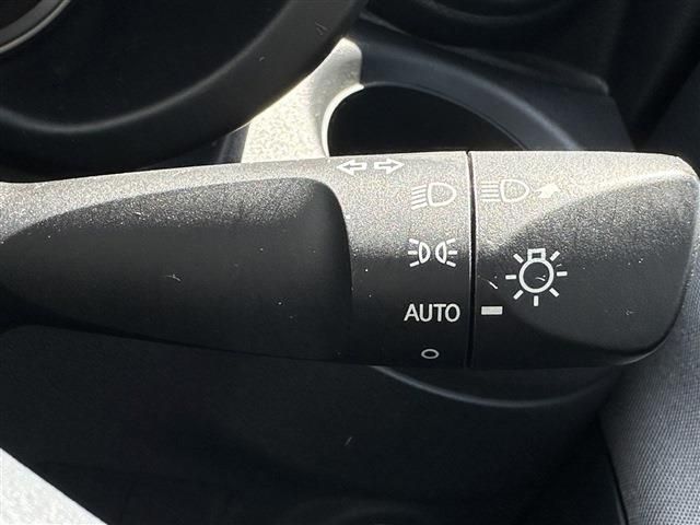 TOYOTA PIXIS JOY 2015