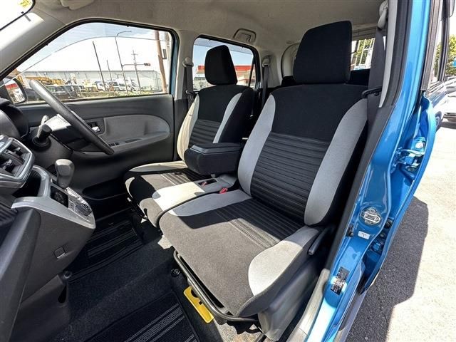 TOYOTA PIXIS JOY 2015