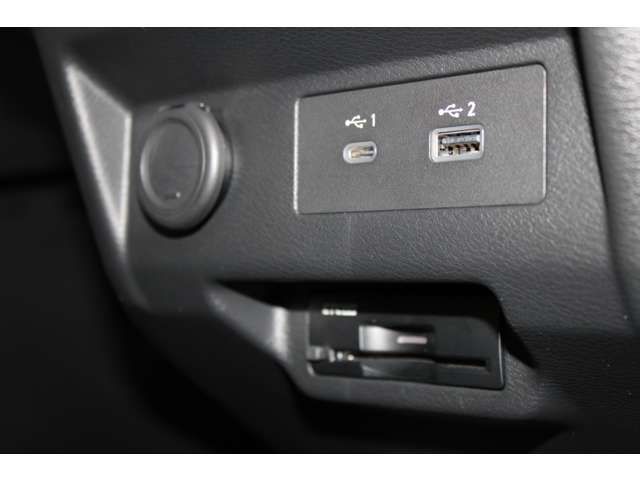 MITSUBISHI ek X EV 2023