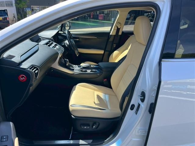 TOYOTA LEXUS NX200t 2016