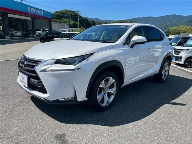 TOYOTA LEXUS NX200t 2016