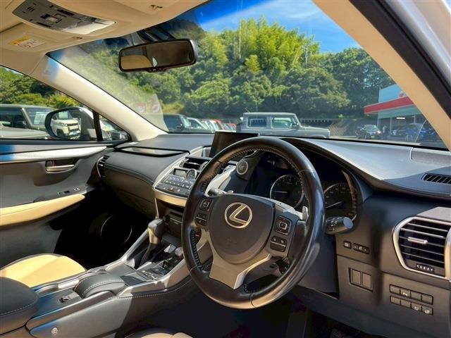 TOYOTA LEXUS NX200t 2016