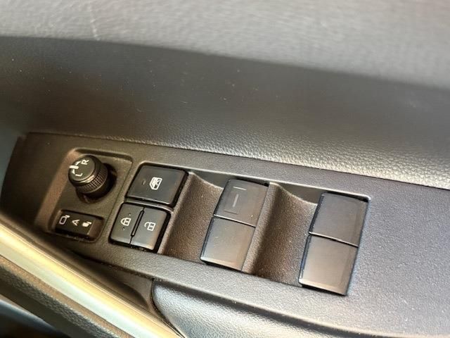 TOYOTA COROLLA CROSS HYBRID 2022