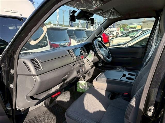 TOYOTA HIACE van 2WD 2022