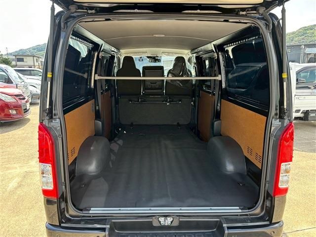 TOYOTA HIACE van 2WD 2022