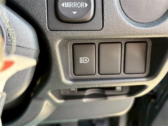 TOYOTA HIACE van 2WD 2022