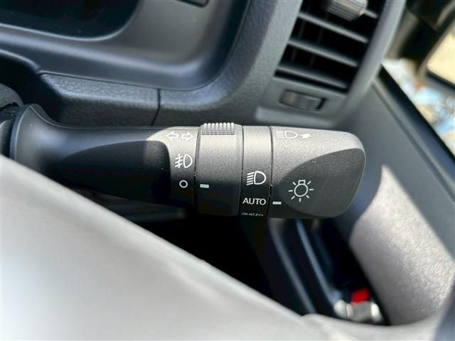 TOYOTA HIACE van 2WD 2022