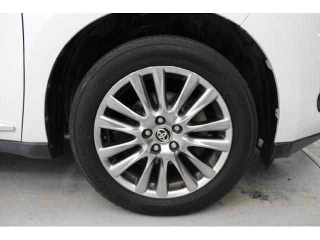 TOYOTA HARRIER 2WD 2014