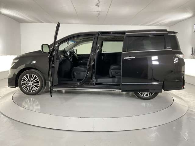 NISSAN ELGRAND 2015