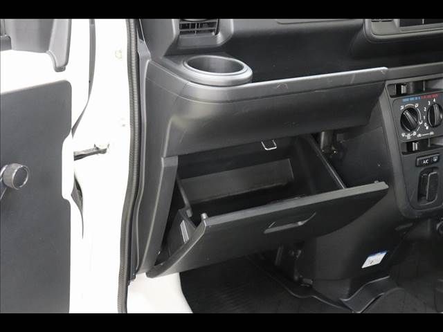 DAIHATSU HIJET CARGO 2019