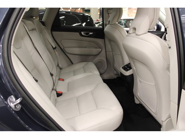 VOLVO VOLVO XC60 2023