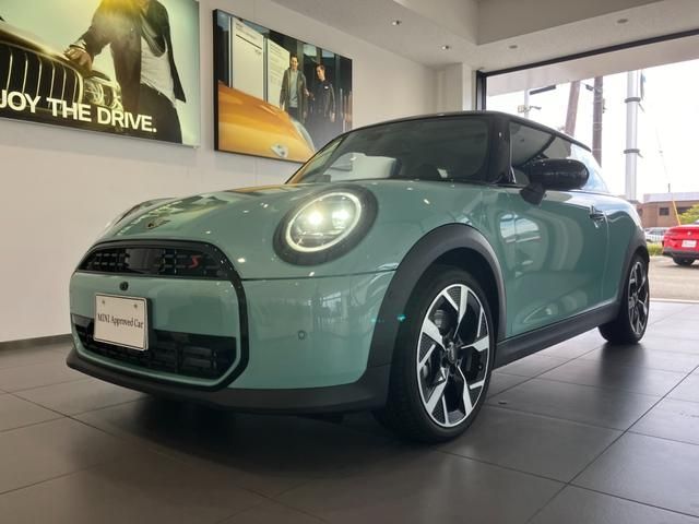 BMW MINI COOPER 2024