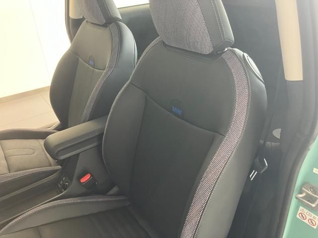 BMW MINI COOPER 2024