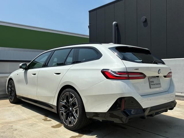 BMW BMW 5series TOURING 2025