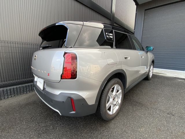 BMW MINI COUNTRYMAN 2024