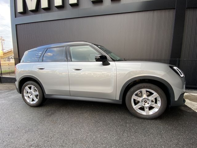 BMW MINI COUNTRYMAN 2024