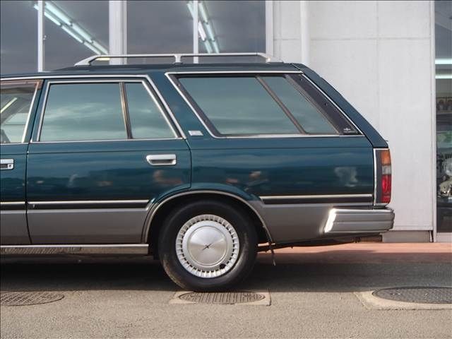 NISSAN GLORIA wagon 1999