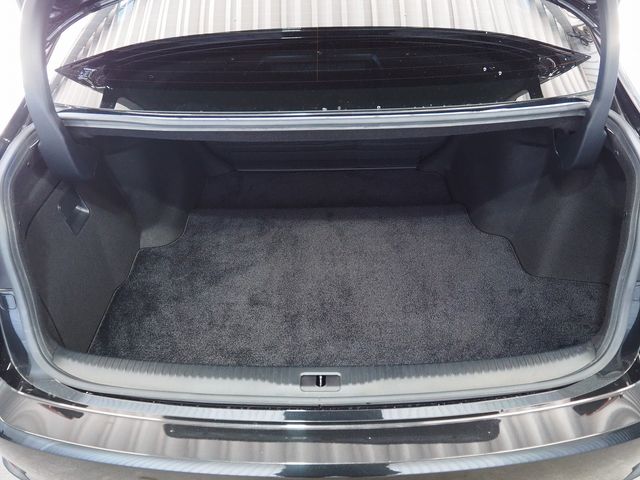 TOYOTA LEXUS IS300h 2016