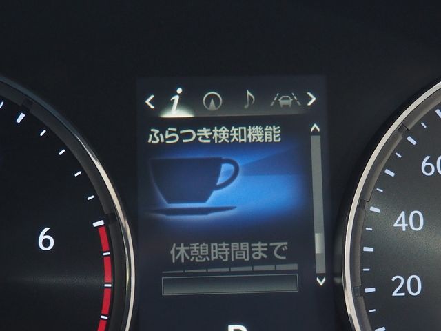 TOYOTA LEXUS IS300h 2016