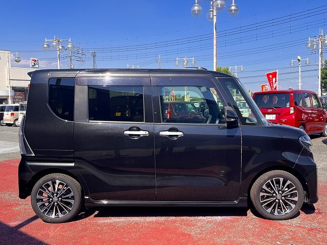 DAIHATSU TANTO CUSTOM 2020