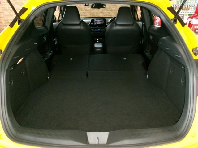 TOYOTA C-HR 4WD 2017