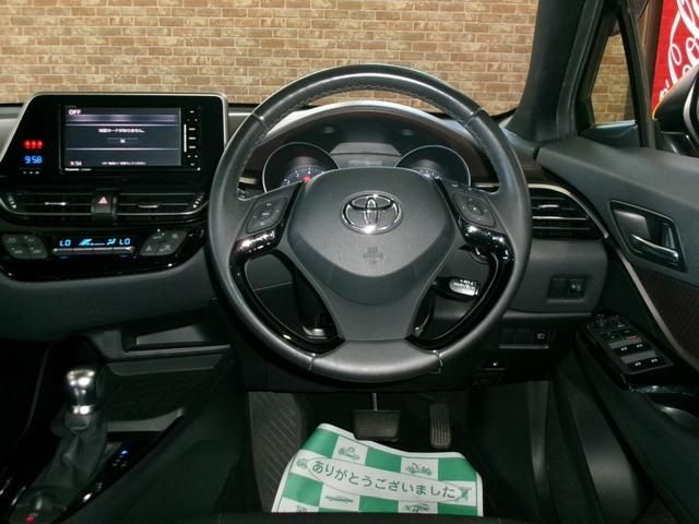 TOYOTA C-HR 4WD 2017