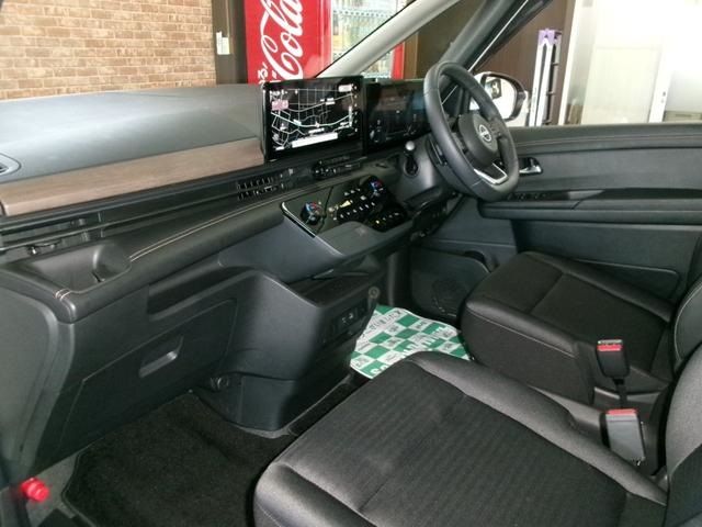 NISSAN SERENA  WG 4WD 2023