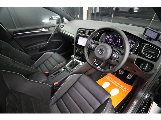 VOLKSWAGEN VOLKSWAGEN GOLF R VARIANT 2018