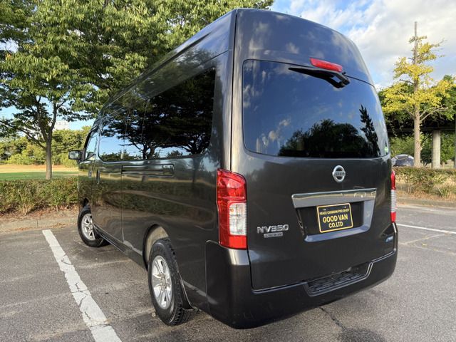 NISSAN NV350 CARAVAN 4WD 2012