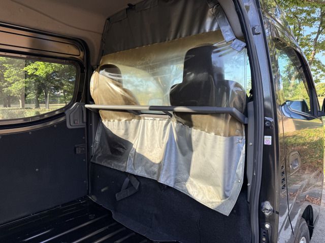 NISSAN NV350 CARAVAN 4WD 2012