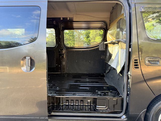 NISSAN NV350 CARAVAN 4WD 2012