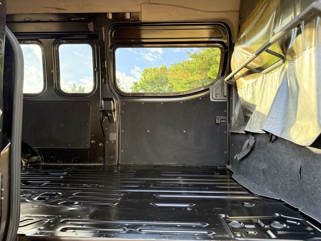 NISSAN NV350 CARAVAN 4WD 2012