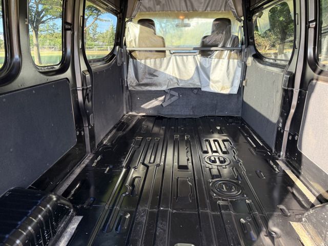 NISSAN NV350 CARAVAN 4WD 2012