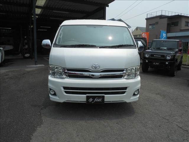 TOYOTA HIACE wagon 2013