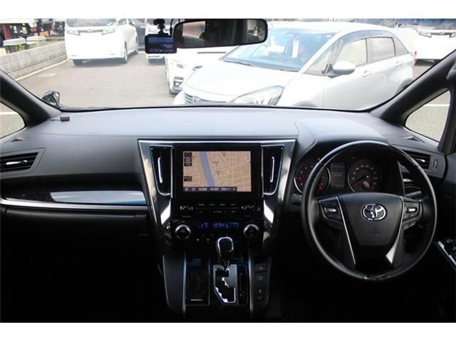 TOYOTA VELLFIRE 2020