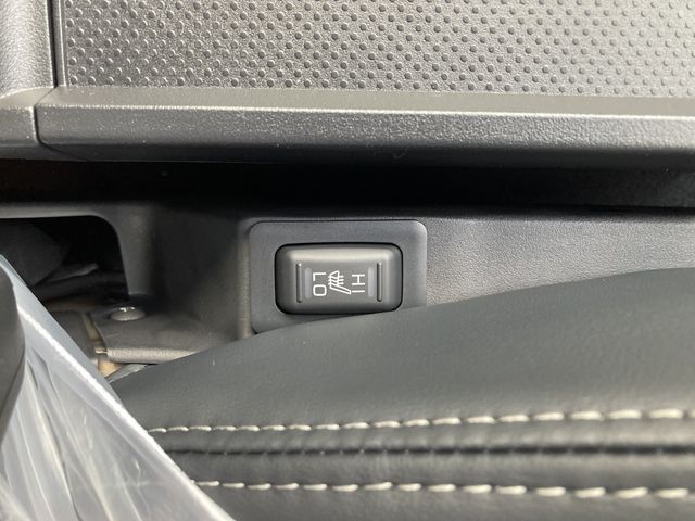 MITSUBISHI DELICA D:5 4WD 2025