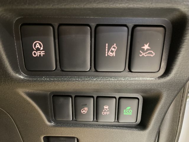 MITSUBISHI DELICA D:5 4WD 2025