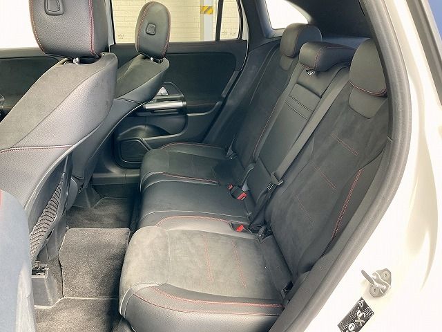 MERCEDES BENZ MERCEDES BENZ GLA class 2020