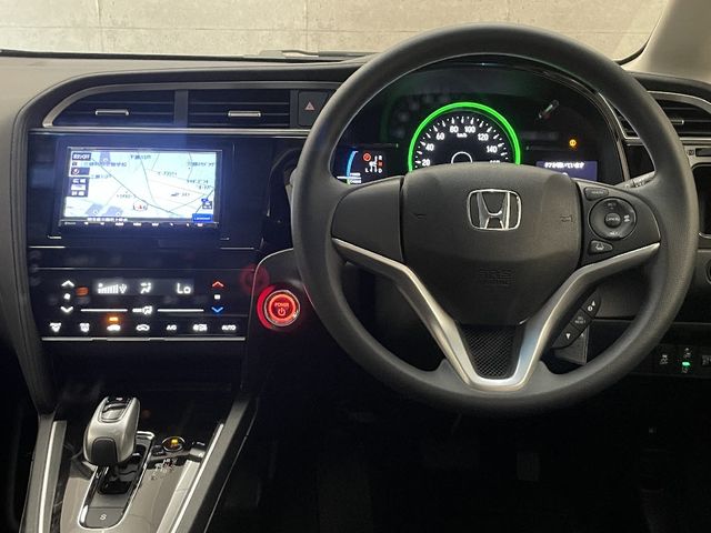 HONDA SHUTTLE HYBRID 2022