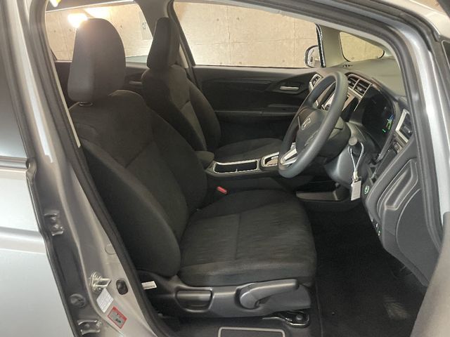 HONDA SHUTTLE HYBRID 2022