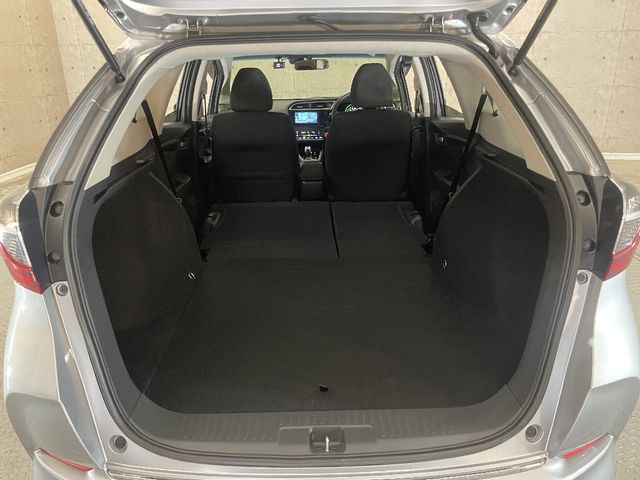 HONDA SHUTTLE HYBRID 2022